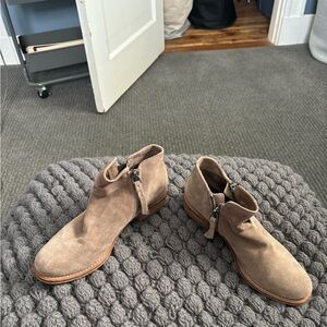 Dolce Vita tan booties